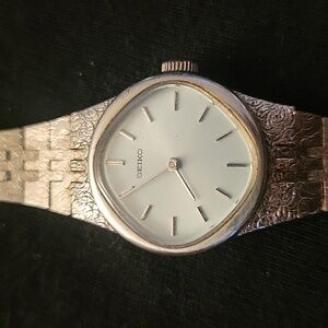 Vintage women's Seiko watch